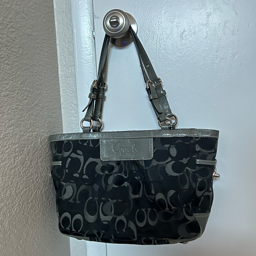 Coach Signature Print Tote